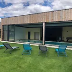 @ 10 Personnes Avec Piscine Intérieure 31 Degrés Zoo De 24 H Du Mans