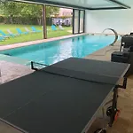 @ 10 Personnes Avec Piscine Intérieure 31 Degrés Zoo De 24 H Du Mans Appartamento