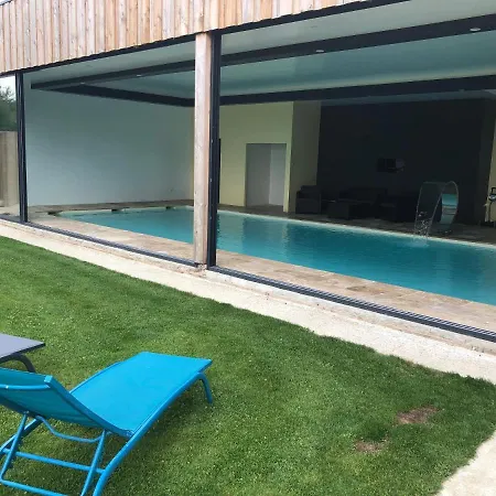 @ 10 Personnes Avec Piscine Intérieure 31 Degrés Zoo De 24 H Du Mans