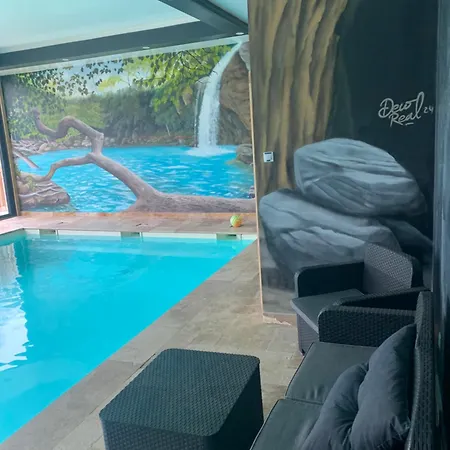 דירה @ 10 Personnes Avec Piscine Interieure 31 Degres Zoo De 24 H Du Mans La Flèche