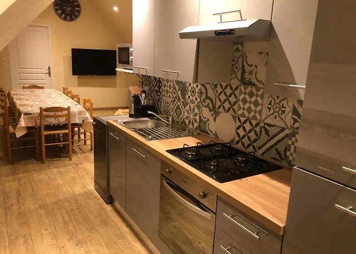 @ 10 Personnes Avec Piscine Interieure 31 Degres Zoo De 24 H Du Mans Apartamento La Flèche