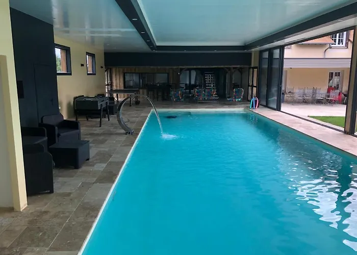 @ 10 Personnes Avec Piscine Interieure 31 Degres Zoo De 24 H Du Mans Apartamento *